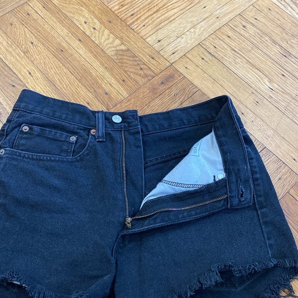 Levi’s 550 black denim short size 44 - Picture 3 of 4